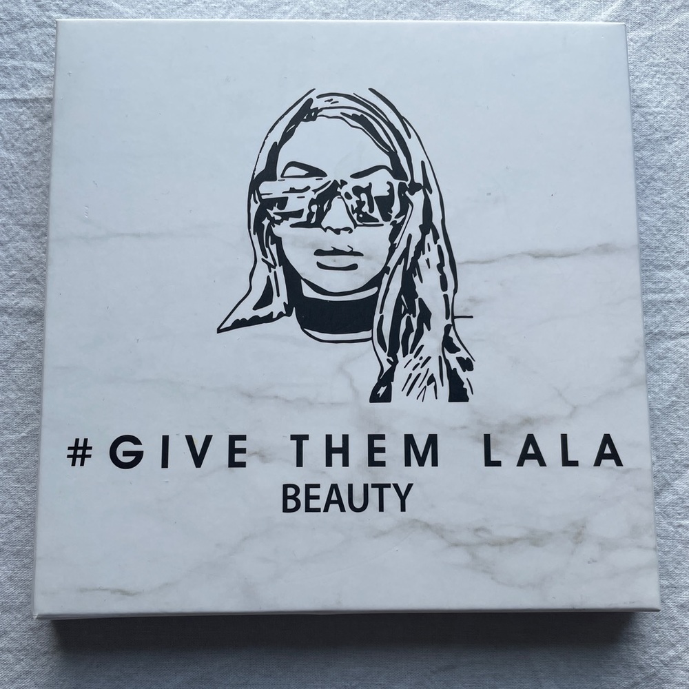 NWT Give Them Lala The Grown Woman Palette